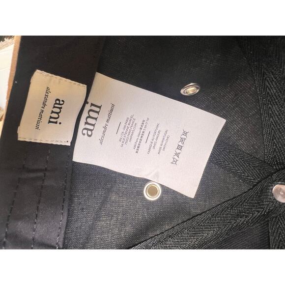 AMI BASEBALL CAP NEW WITH TAGS - Picture 7 of 8